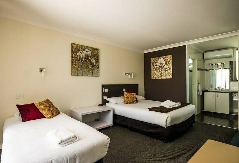 디럭스 룸, Plainsman Motel