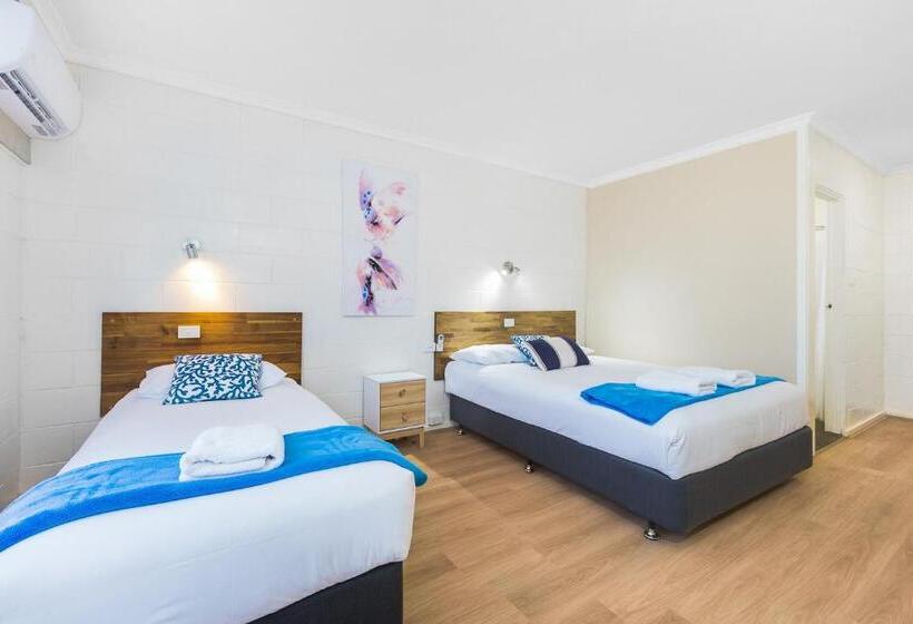 스탠다드 룸, Plainsman Motel