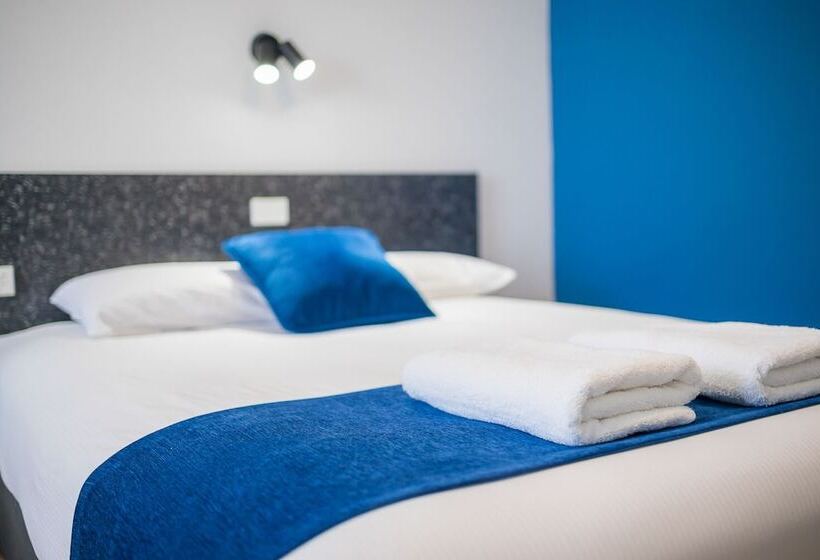 デラックスルーム, Plainsman Motel