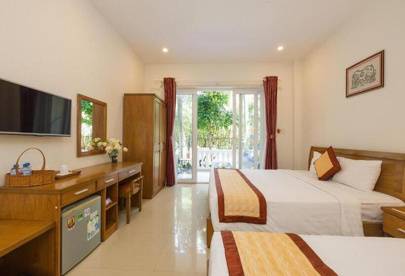 اتاق لوکس سه تخته, T&t Resort And Spa