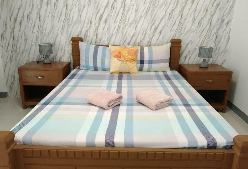 스탠다드 룸, Elen Inn   Malapascua Island Non Aircondition1