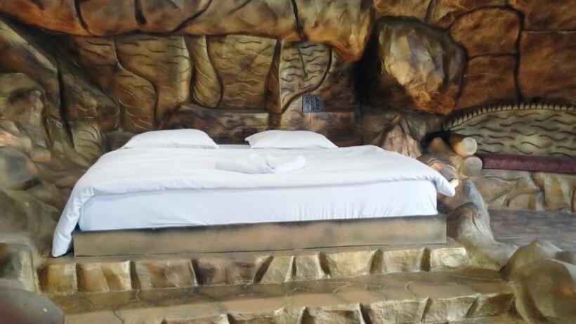 프레지덴셜 스위트, The River Park Resort