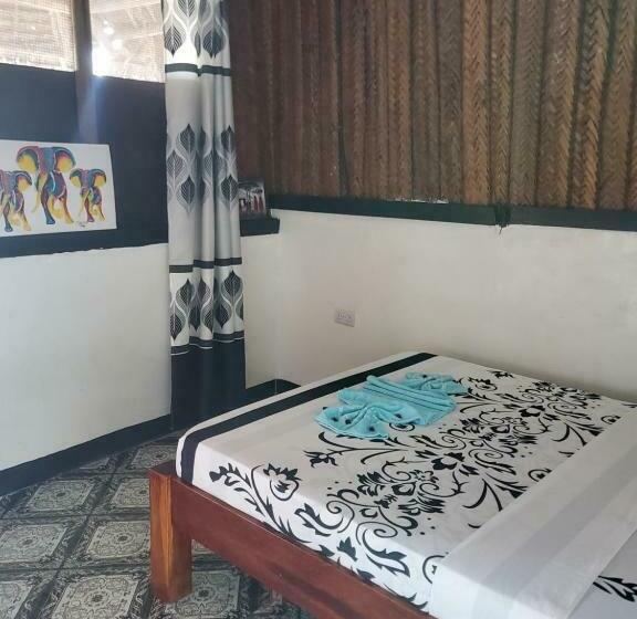 اتاق اکونومی, Kibwana Village Bungalows