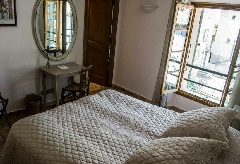 스탠다드 룸, Auberge De Tourrettes