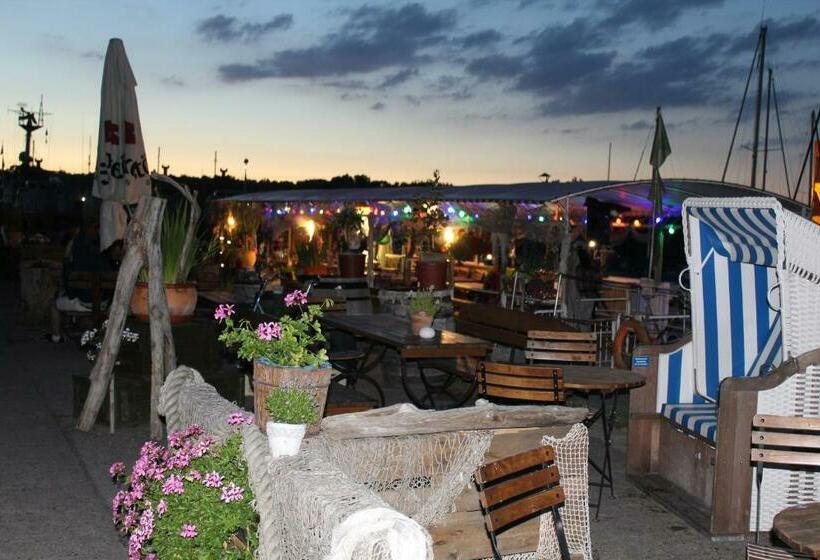 Четырехместный Номер Стандарт, Halbinsel Resort Peenemünde