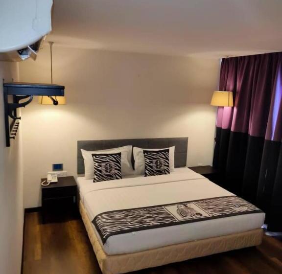 キングサイズベッドのデラックスルーム, 9 Square Hotel   Subang Jaya