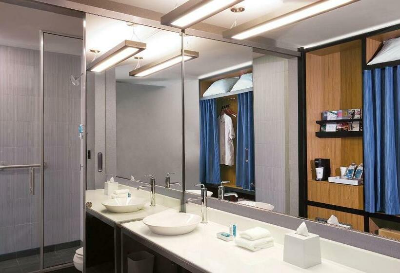 Номер Стандарт, Aloft Miami Airport
