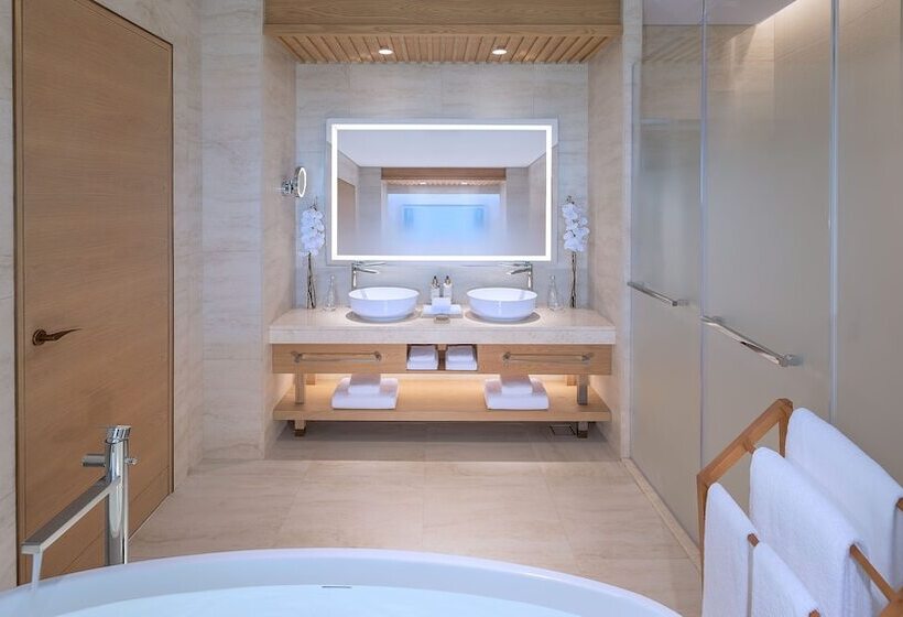 Chambre Premium avec Terrasse, Anantara Mina Al Arab Ras Al Khaimah Resort