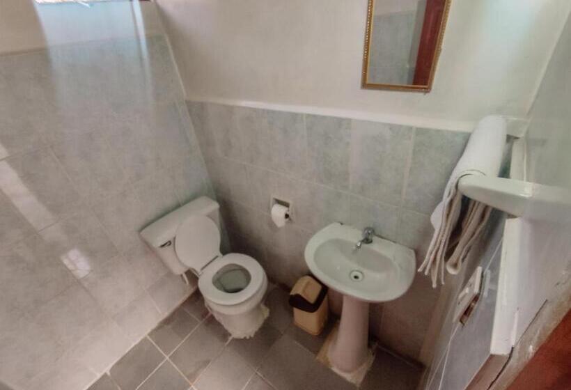 اتاق خانوادگی, Inti Wasi Lodge