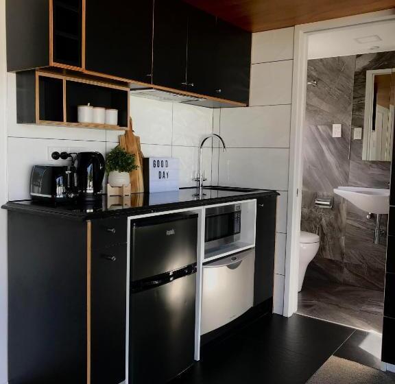 Люкс с Террасой, Onehunga Garden Tinyhouse With Parking