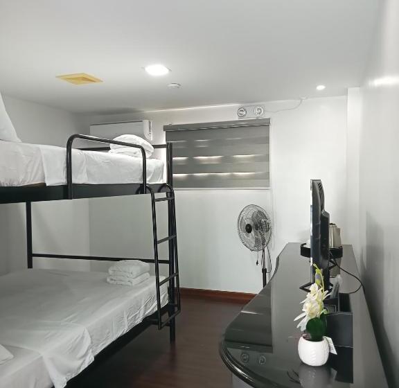 Номер Стандарт Вид на Бассейн, Playa Alba Beach Front And Resort
