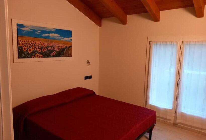 اتاق استاندارد, La Collinetta B&b