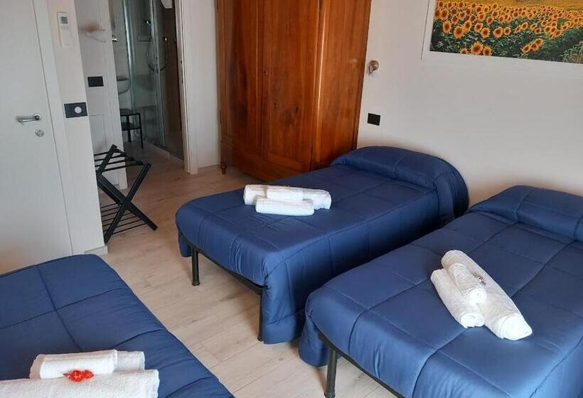 اتاق استاندارد سه نفره, La Collinetta B&b