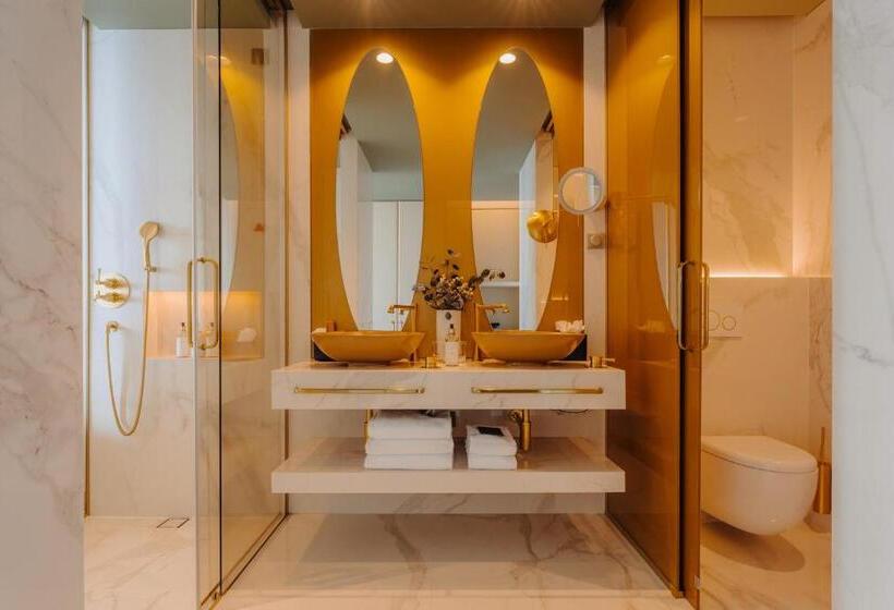 전용 풀장 스위트, The Reserve, The Leading Hotels of The World Savoy Signature