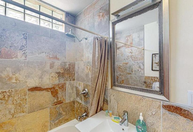 Апартаменты 2 Спальни, A1 At Blue Water Beach Villas