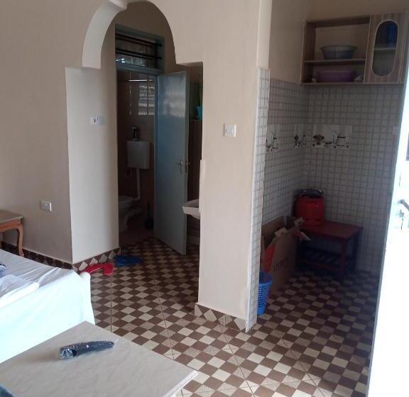 اتاق استاندارد یک نفره, Voi Highway Bnb