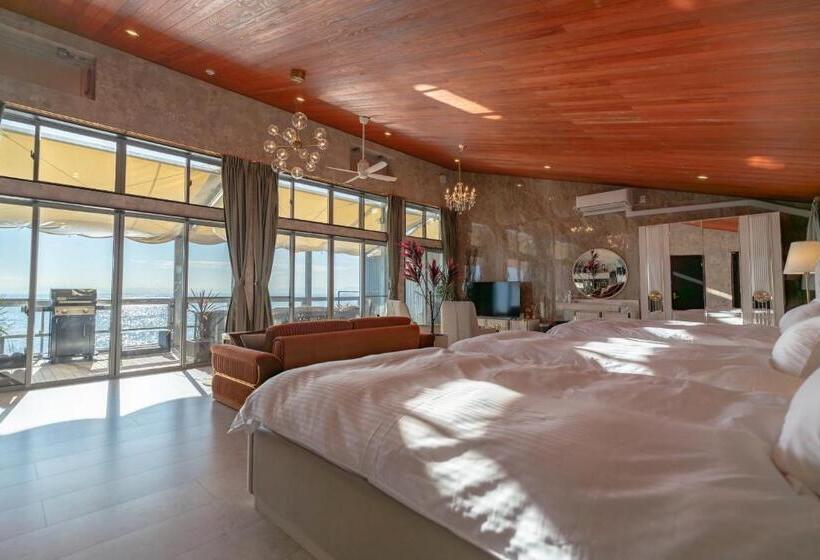 Трехместный Президентский, Glamping＆resort Wood Design Park Noma
