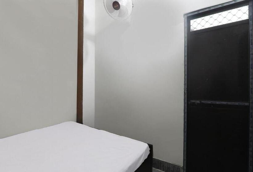 三人经典房间, Spot On Om Guest House