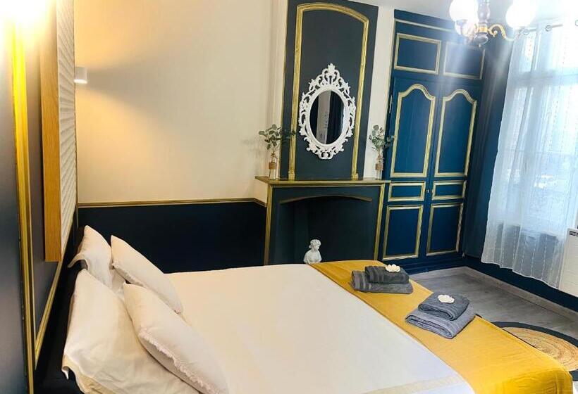 Номер Стандарт, Studio Royal Saint Omer Centre
