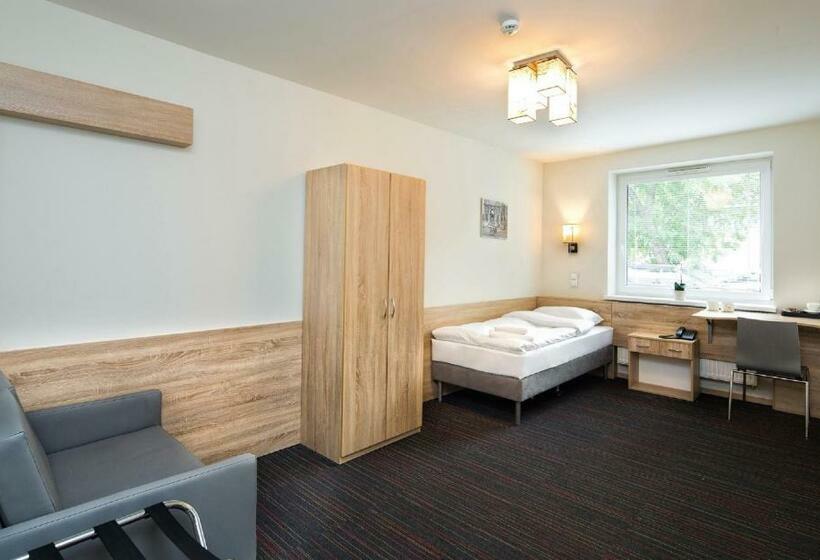 Family Suite, Automobil
