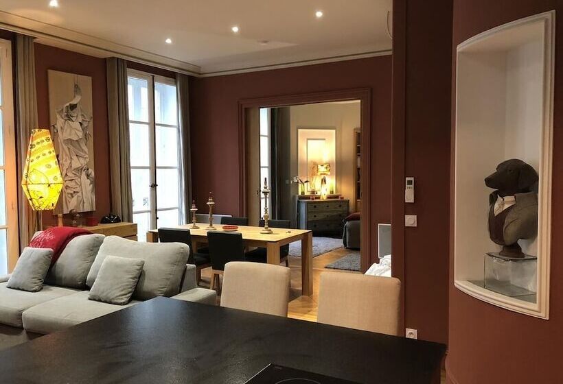 Quarto Estandar, Maison D Hôtes Bordeaux Centre Le Patio De L Intendance