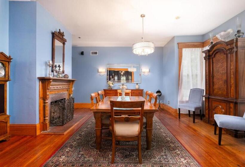 스탠다드 룸, Savannah Suite