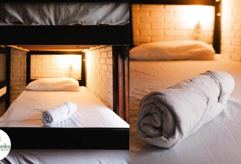 Кровать в Общей Комнате, Golden Garden Hostel