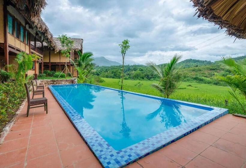 سوییت با چشم‌انداز کوه, Mai Chau Onsen Retreat
