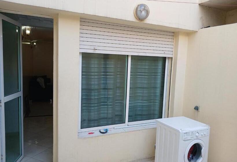 تختخواب در اتاق مشترک, Chambre Privative Dans Un Appartement Partagé