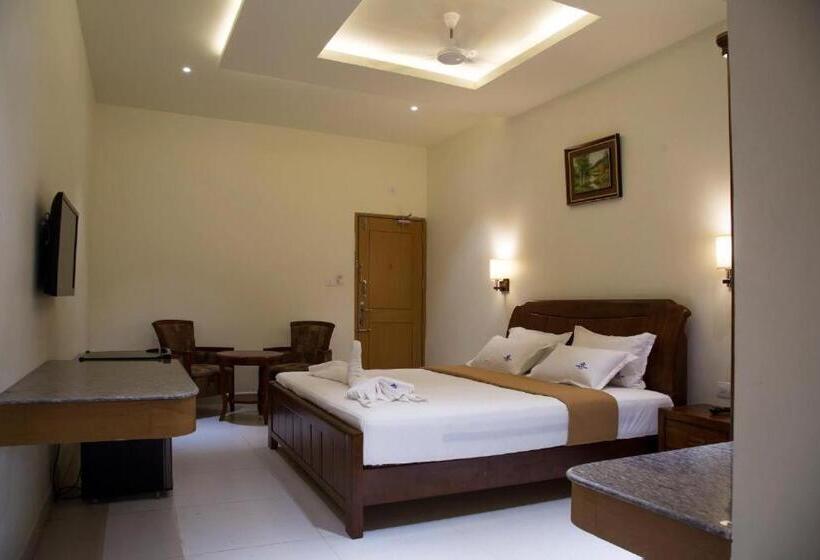 Номер Deluxe, The Grand White Palace