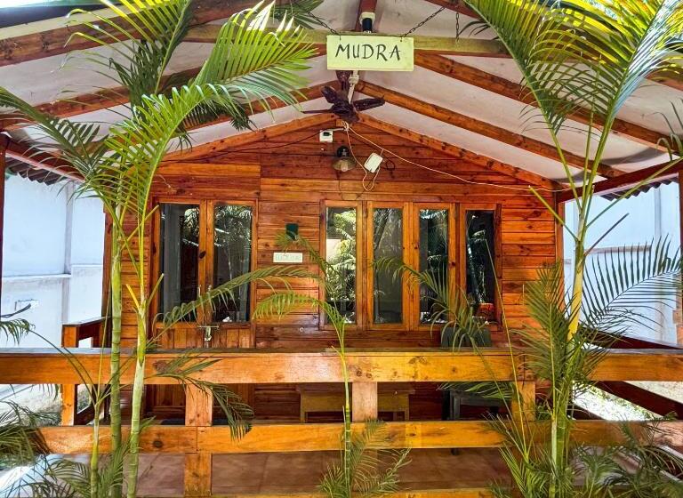 高级大房间, Traverse Luxe Hostel Palolem