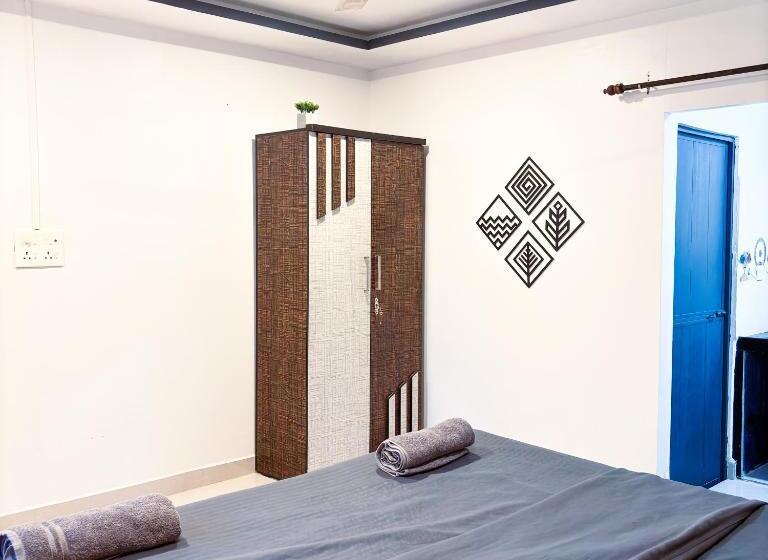 标准间带阳台, Traverse Luxe Hostel Palolem