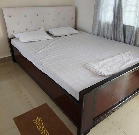 Трехместный Номер Классика, Spot On Hubash Home Stay
