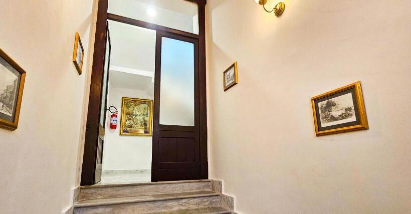 Четырехместный Номер Стандарт с Балконом, Da Residenza Avezzano