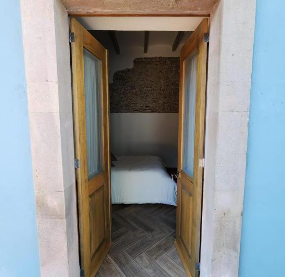 Quarto Estandar, úrsula Concept