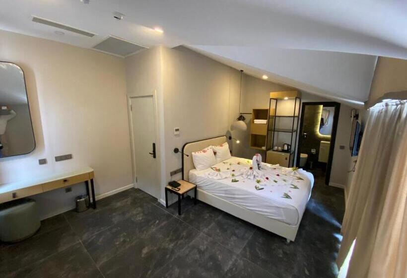Люкс с Террасой, Iberis Hotel Lara