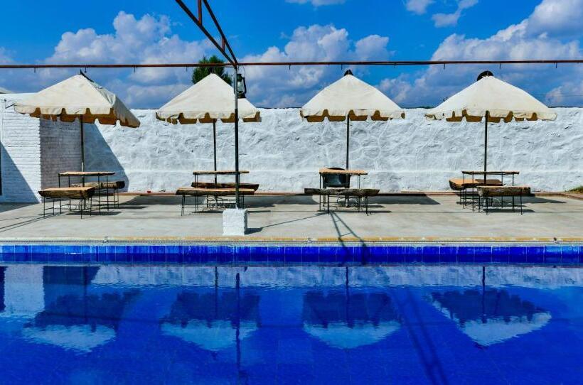Семейный Номер Вид на Сад, Hariyali Resort