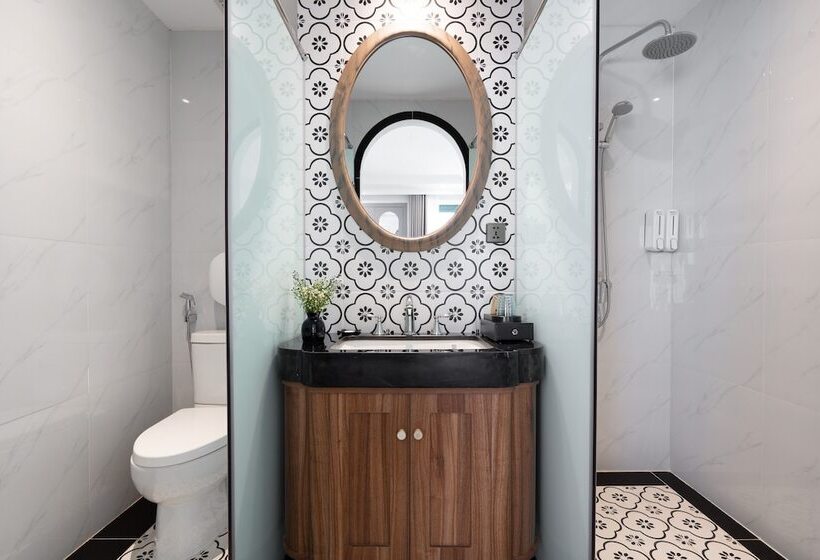 اتاق لوکس با چشم‌انداز دریا, Pavillon Boutique Hotel & Apartment Nha Trang