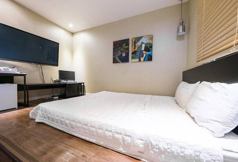 اتاق استاندارد, Mvg Motel
