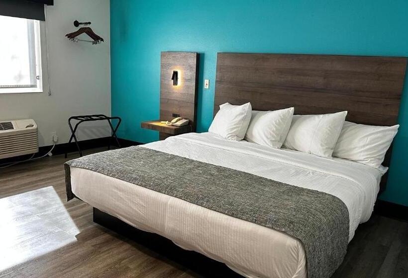 Номер Стандарт Кровать Кинг Адаптированный для Инвалидов, The Copper Hotel, Surestay Collection By Best Western