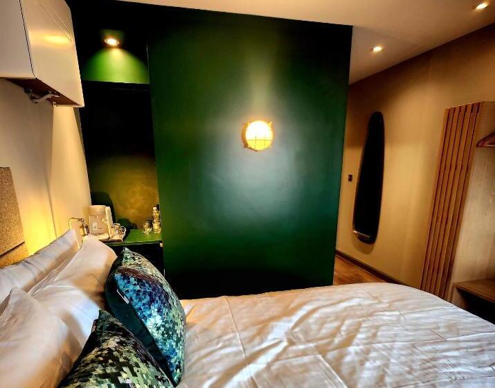 Номер Deluxe, Pinnacle Suites