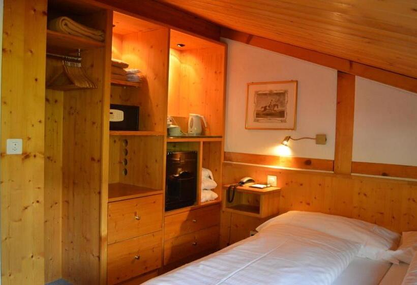اتاق استاندارد سه نفره, Hillsite Smart Hotel Flims