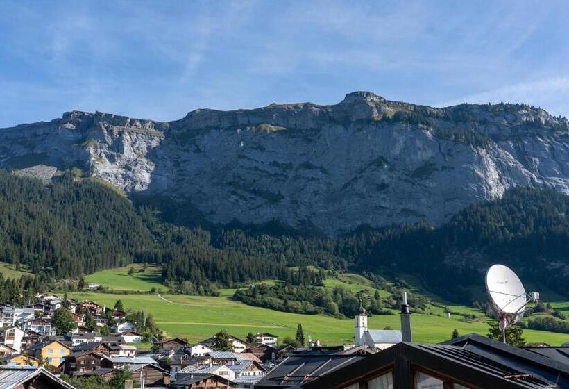 Quarto Quádruplo Standard, Hillsite Smart Hotel Flims