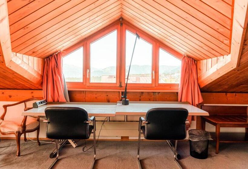 Quarto Quádruplo Standard, Hillsite Smart Hotel Flims