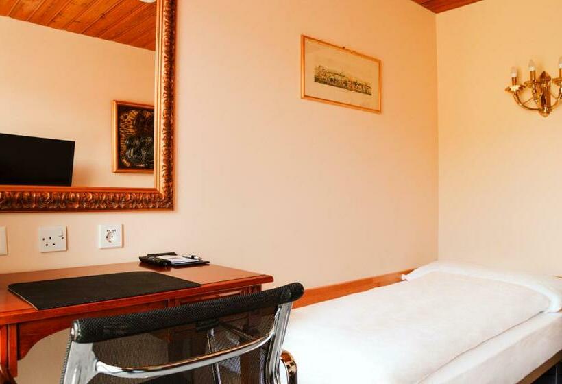 Quarto Standard Individual com Balcão, Hillsite Smart Hotel Flims