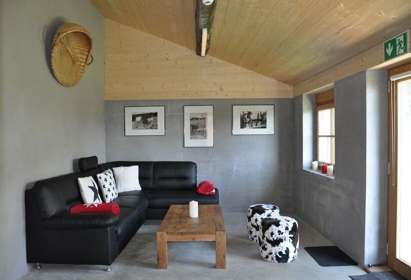 Cama em Quarto Compartilhado, Le Mayen De Colombire