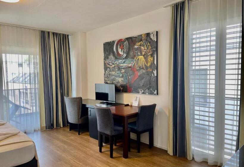 Студия Стандарт, Swiss Bellevue