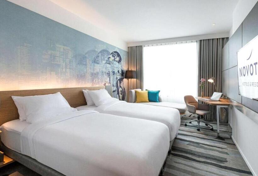 Quarto Deluxe, Novotel Bangkok Sukhumvit 4