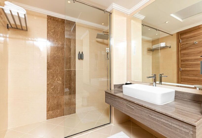 带1个卧室的高级公寓, Pyramisa Hotel Apartments