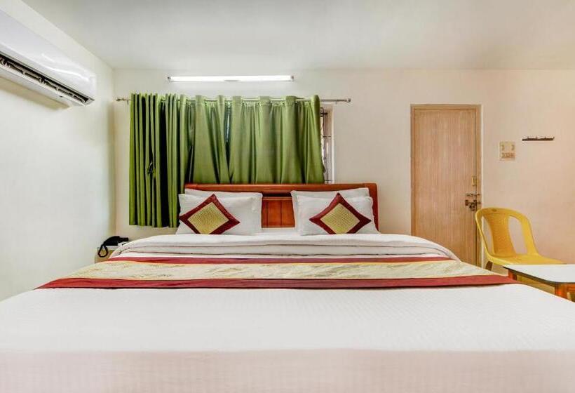 اتاق لوکس, The Dream Stays   Near Alrport